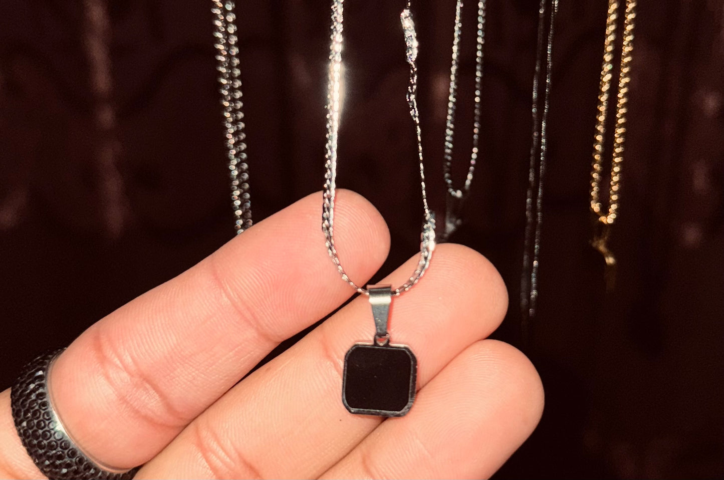 ONYX SILVER CHAIN PENDANT ✨💰